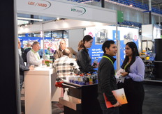 The (soft)drinks were simply brought to the stand holders, like here at the stand of Lek/Habo and VTI Horst.